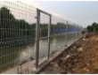 Hàng rào lưới thép khung sắt gia công – Giải pháp bền đẹp cho mọi công trình