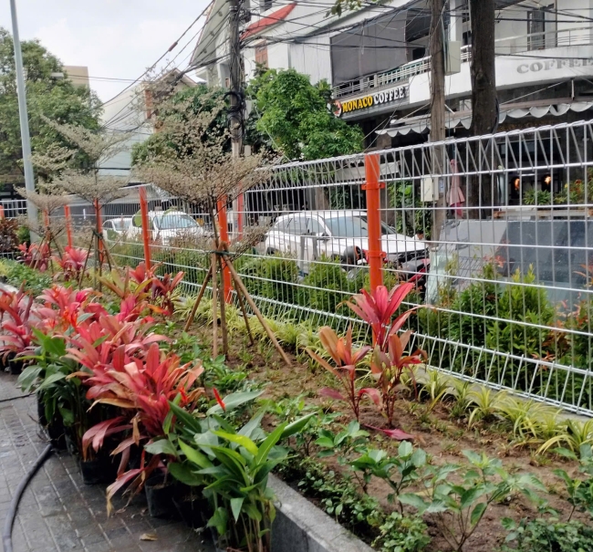 Hàng rào bẻ 2 đầu