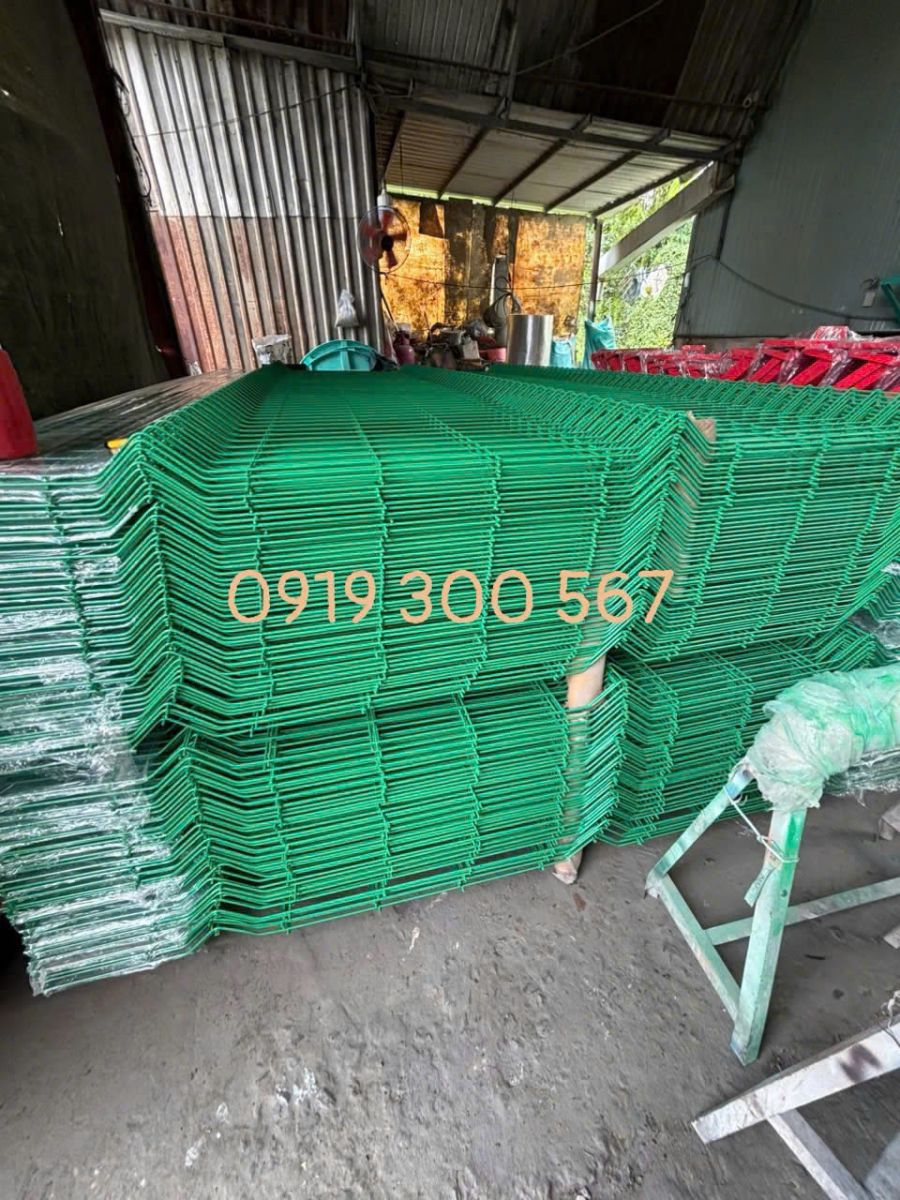 hàng rào mạ kẽm