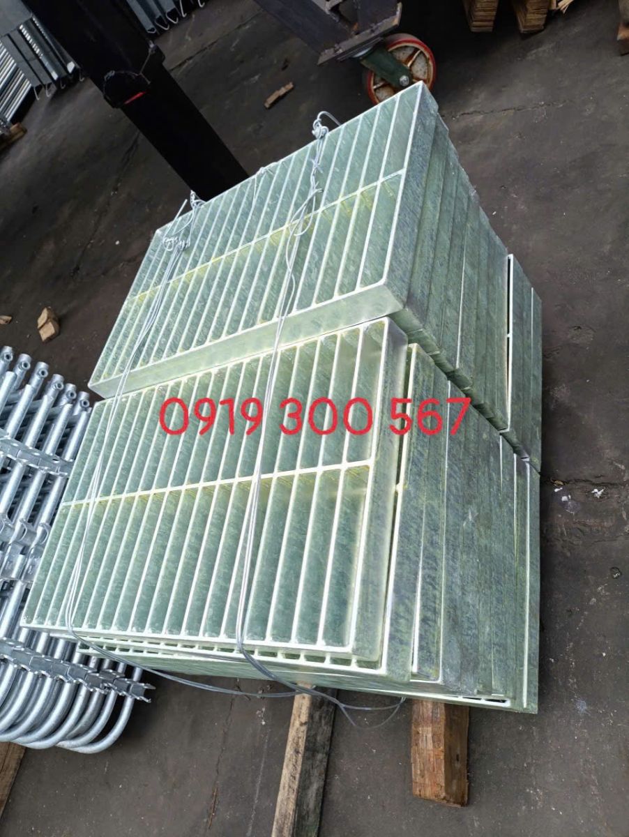 mẫu hàng rào lưới thép đẹp hiện nay