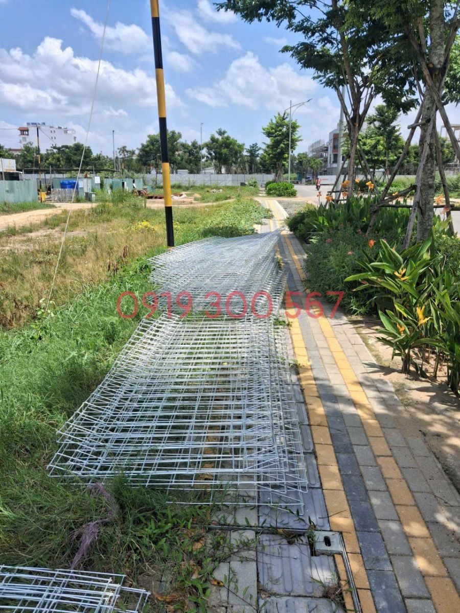 Sản Xuất Hàng Rào Lưới Thép Theo Yêu Cầu